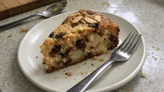 Gâteau poire-amande aux pépites de chocolat : ultra moelleux, facile et parfumé