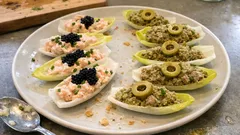 Endives apéro en barquettes : deux farces minute (truite fumée et tapenade)