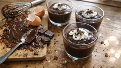 Mousse au chocolat inratable : texture légère et tenue parfaite en verrines