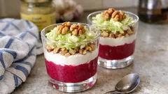 Verrines de betterave au mascarpone et noix : fraîches, croquantes, prêtes en un rien de temps